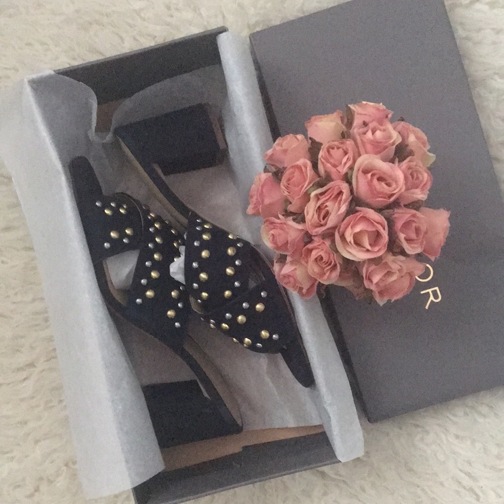 NIB • ANN TAYLOR Mariah Suede Open Toe Stud Mule - Picture 2 of 13
